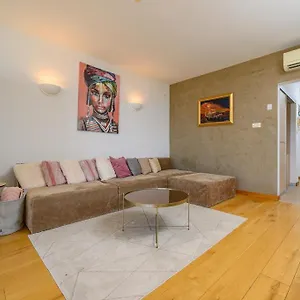 Apartment Luxury Eni On The West Coast, Split