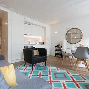 https://feels-like-home-chiado-modern-place.hotels-lisbon-portugal.com